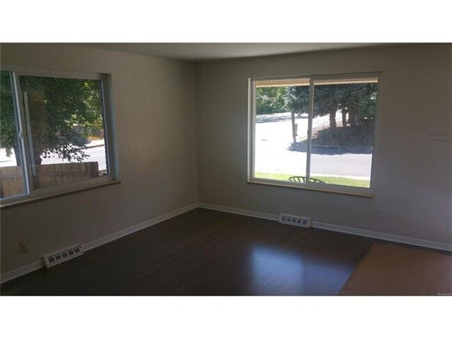 Foto del edificio - Newly Remodeled 3 Bed/2.5 Bath Duplex in Wheat Ridge