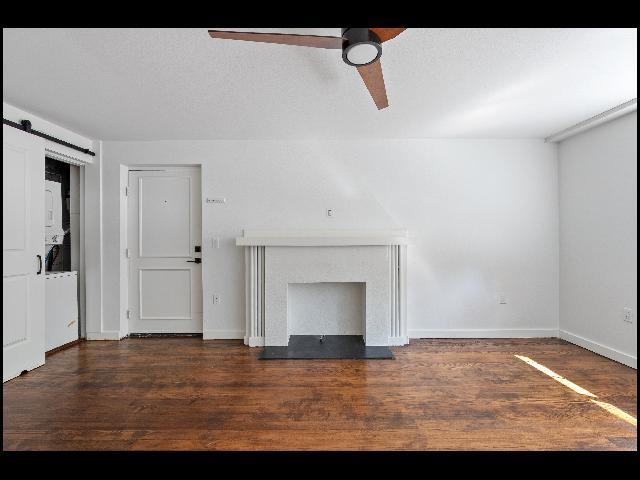 Foto del edificio - 1520 Broadway St