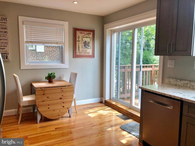 Building Photo - 307 Evans Ln