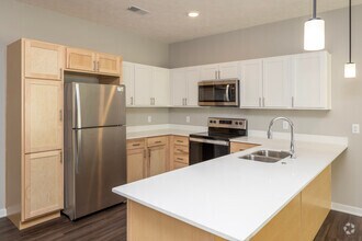 Oriole - Kitchen - The Reserve on 77
