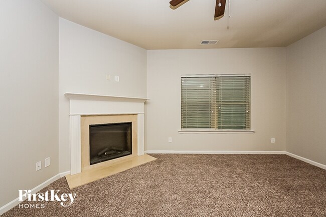 Building Photo - 736 Galveston Way