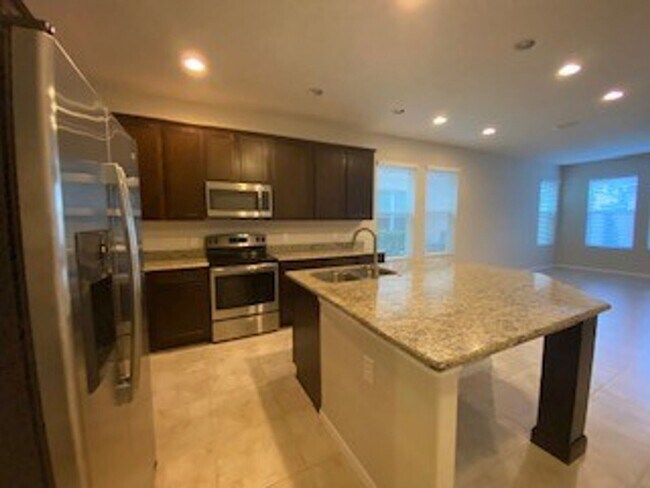 Building Photo - 3 br, 2.5 bath House - 7677 RIPPLEPOINT WAY