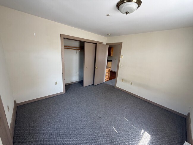 Foto del edificio - 279 N Main St