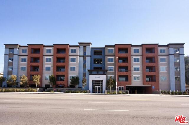 Primary Photo - 6940 Sepulveda Blvd
