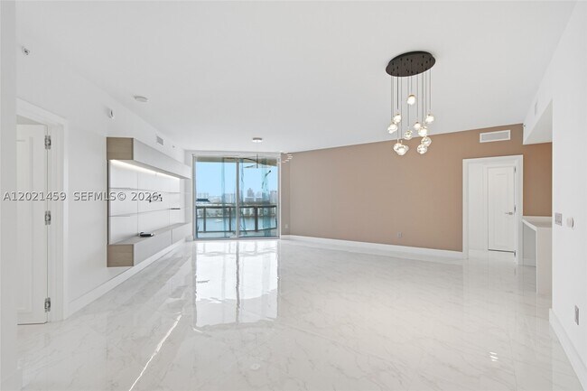Foto del edificio - 17301 Biscayne Blvd