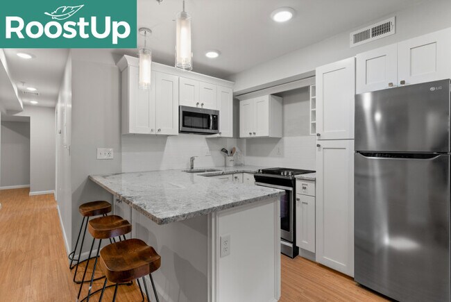 Foto del edificio - Furnished Bedroom with Private Bath in South Boston