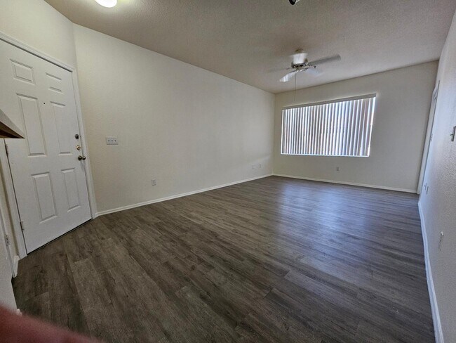 Building Photo - 18416 N Cave Creek Rd