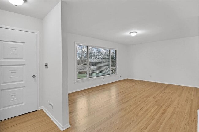 Foto del edificio - 15 Hearthston Ln