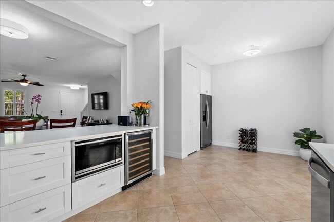 Foto del edificio - 251 Edenberry Ave