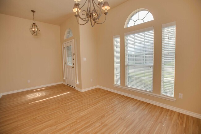 Building Photo - 7517 Fort Griffen Dr