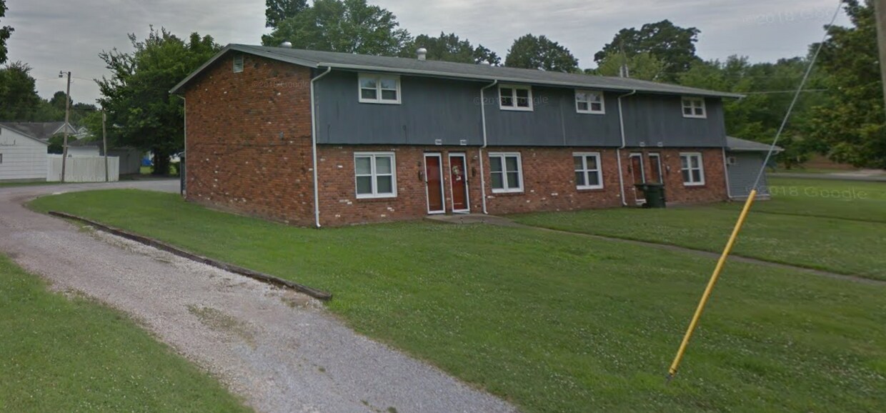 1950 Park Ave, Paducah, KY 42001 Townhouse for Rent in Paducah, KY