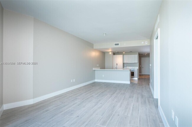 Foto del edificio - 501 NE 31st St