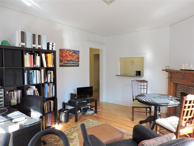 Foto del edificio - 84 Prescott St