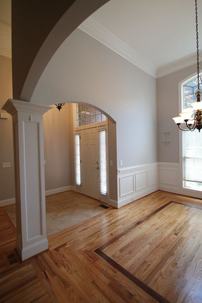 Building Photo - Exclusively Offered By Muse Realty Rentals, LLC