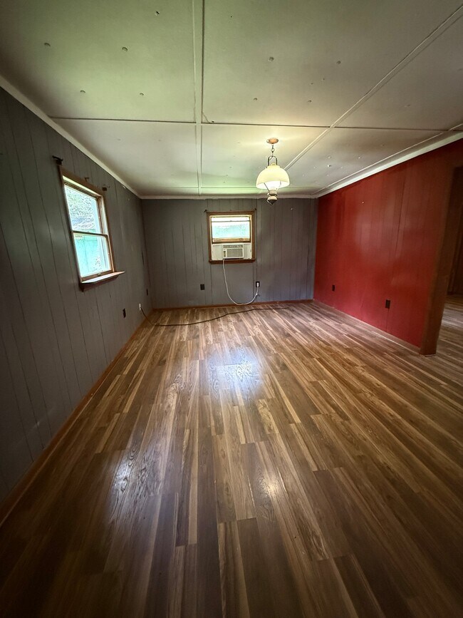 Building Photo - 442 Gardners Ln