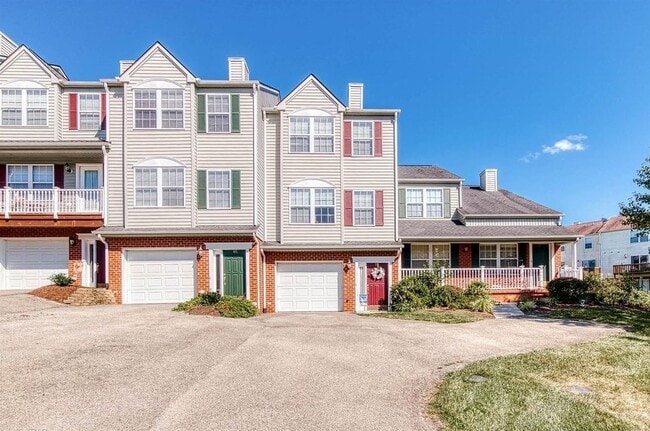 Building Photo - 175 Blue Leaf Dr