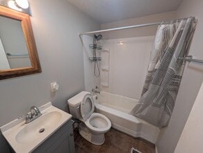 Building Photo - 3705 Woldhaven Dr