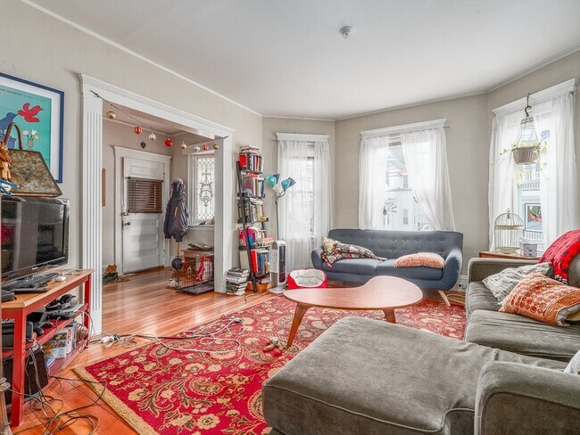 Foto del edificio - 81 Bristol Rd