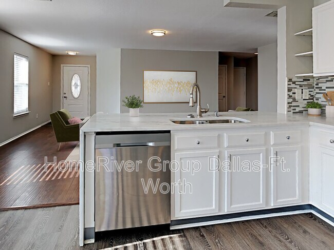 Foto del edificio - 12644 Shady Cedar Dr