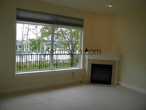 Fotografía del edificio - 1105 Campbell Way