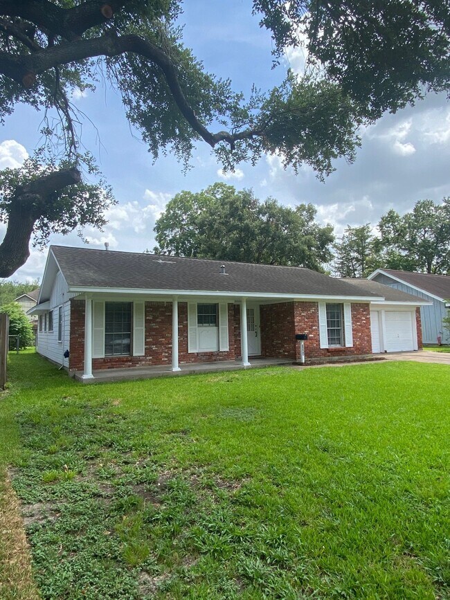Foto del edificio - 7143 Triola Ln