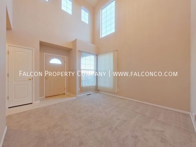 Foto del edificio - 3260 Waverly Ln