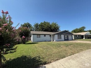 Building Photo - 5736 Shipp Dr