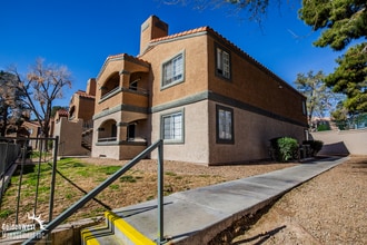 Building Photo - 201 Mission Laguna Ln