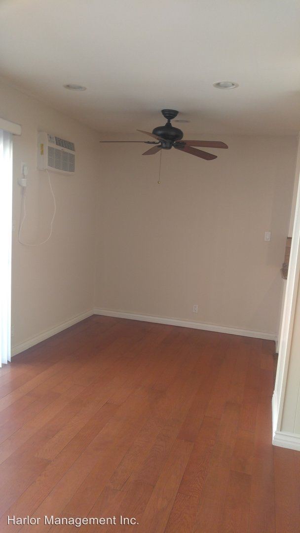 Building Photo - 14255 Dickens St