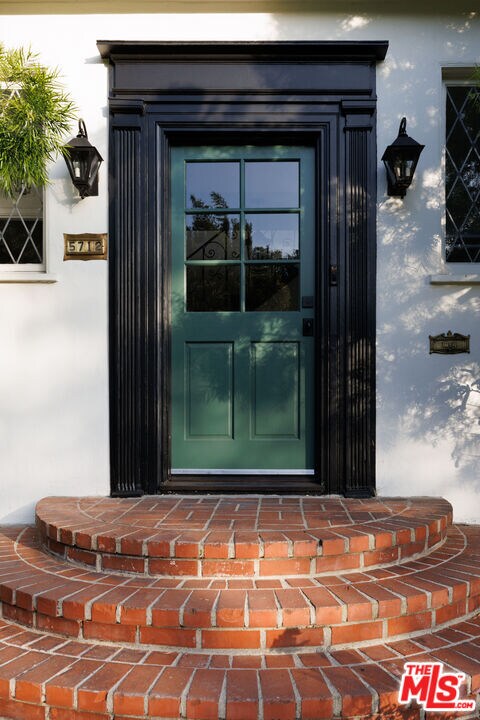 Foto del edificio - 5712 Spring Oak Dr