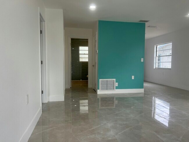 Foto del edificio - 4519 87th St Ct W