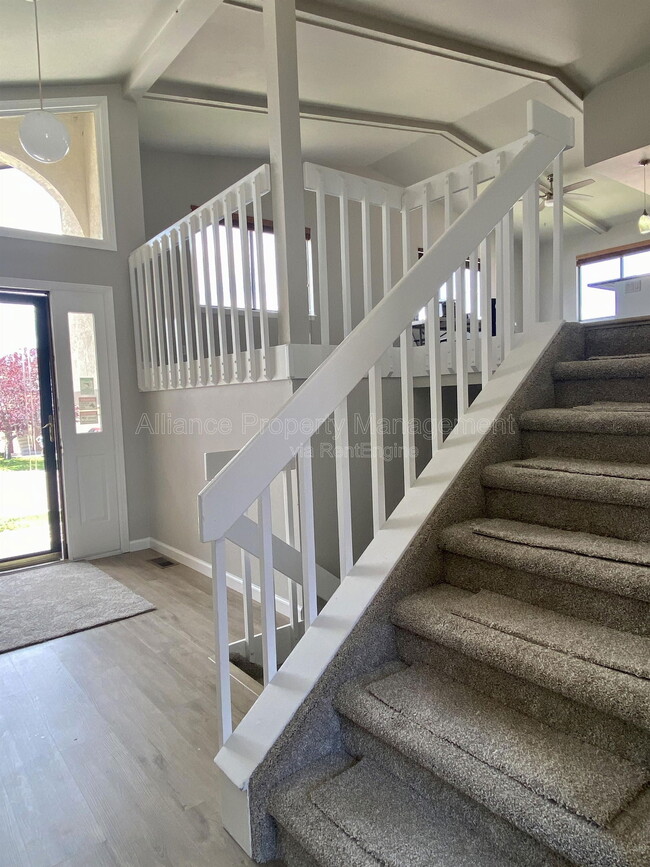 Foto del edificio - 5945 Breeze Ct