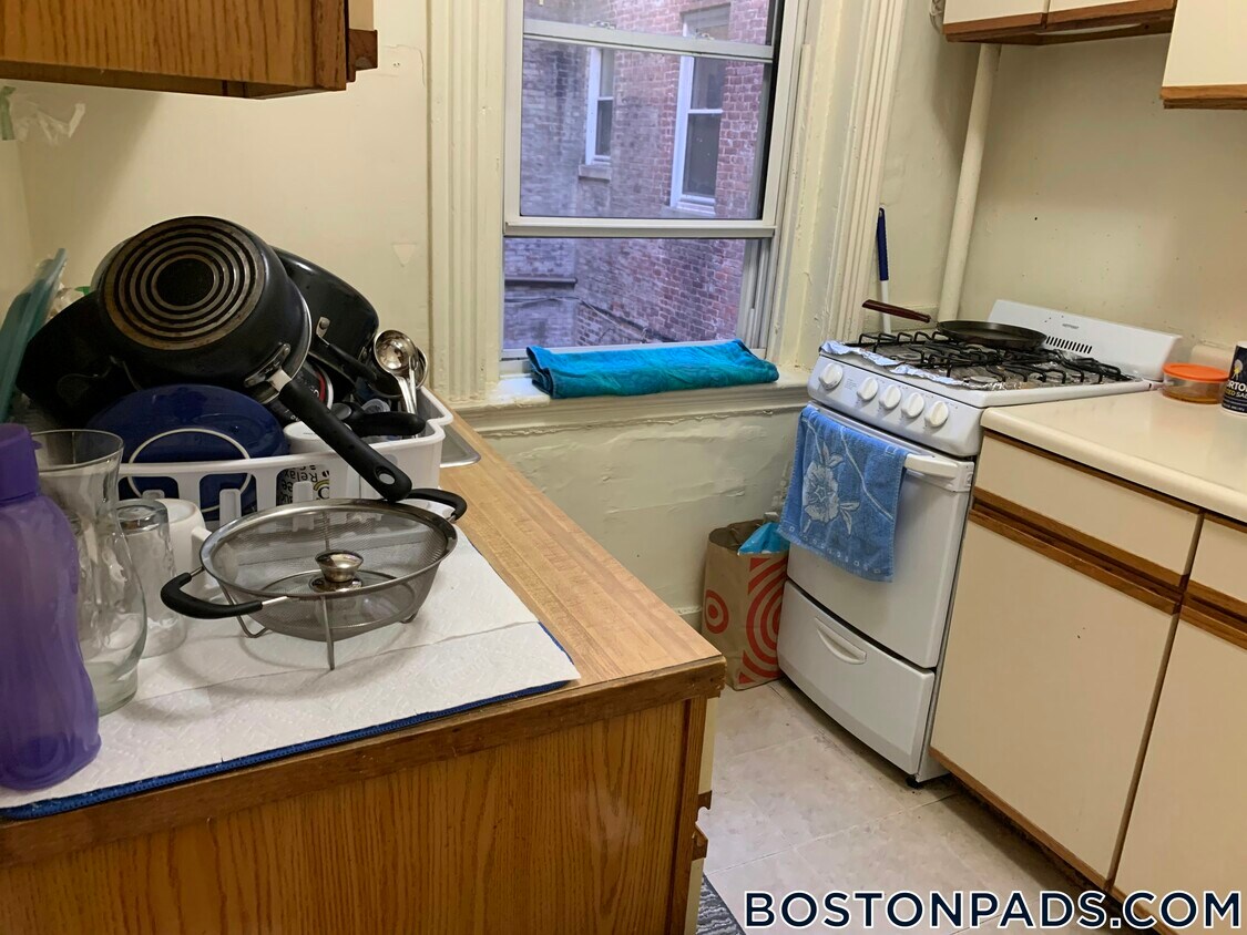 Primary Photo - 32 Queensberry St