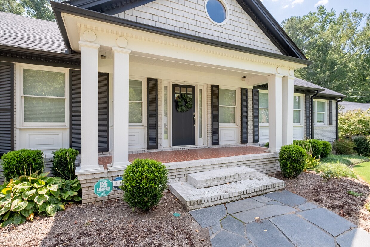 Foto principal - 695 Glenforest Rd