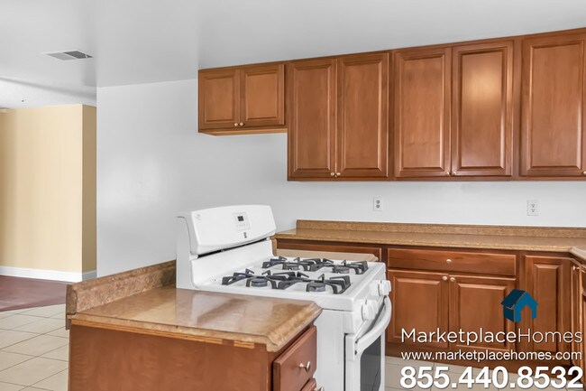 Foto del edificio - 804 Lombard Way