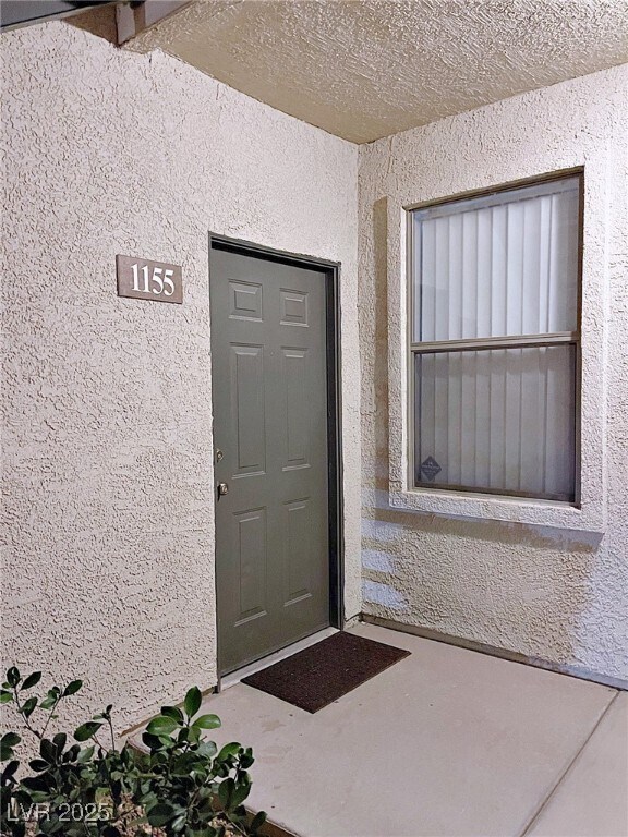 Building Photo - 8000 W Badura Ave