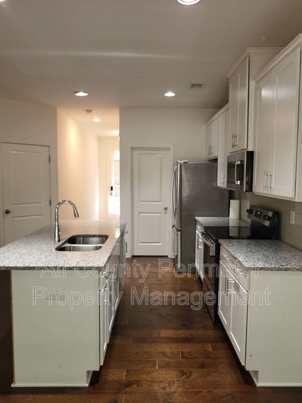 Photo - 5211 Madeline Pl Townhome