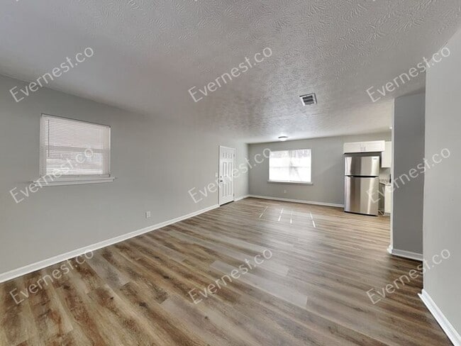 Building Photo - 4999 Lisa Ct