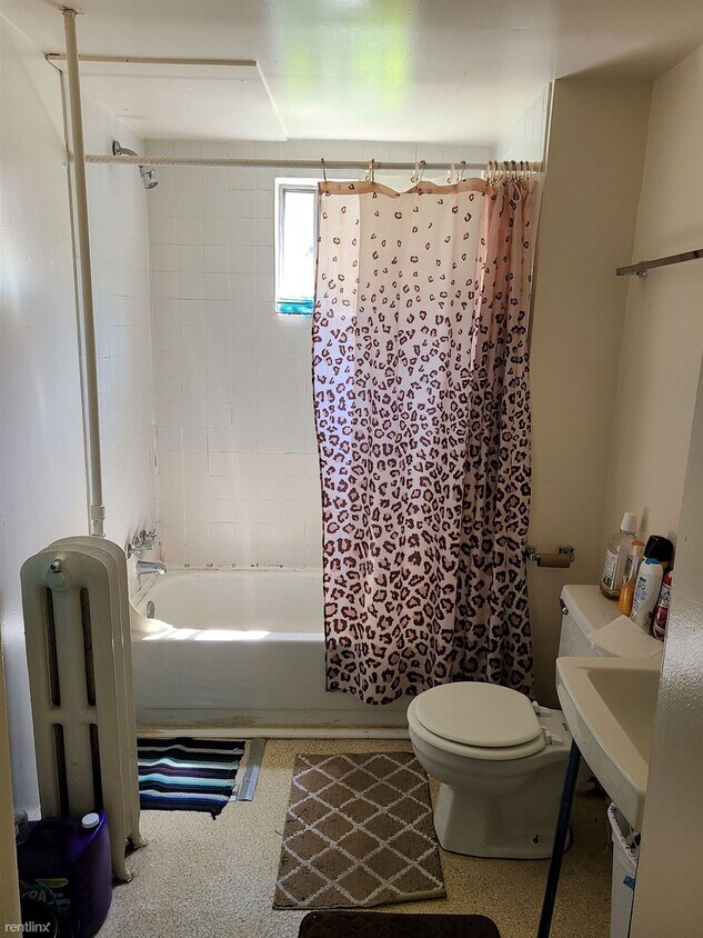 Building Photo - 2 br, 1 bath  - 846 47th St