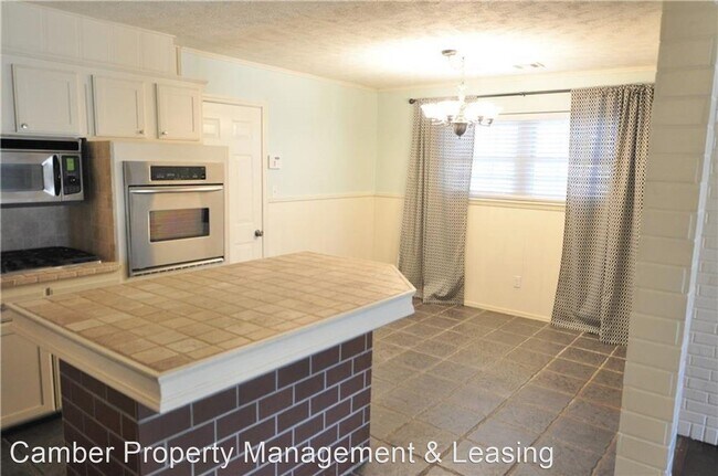 Building Photo - 3 br, 2 bath House - 10416 Lakeside Drive