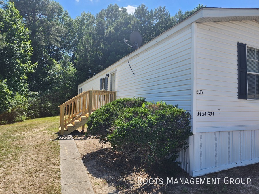 Primary Photo - Home Available to Lease - Apply Today!