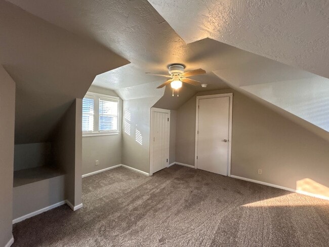 Foto del edificio - 1039 NW Ogden Ave