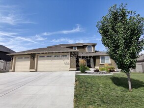 Building Photo - 1108 S Kansas Pl