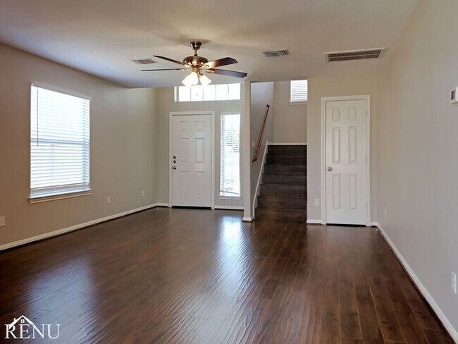 Building Photo - 17010 Lolly Ln