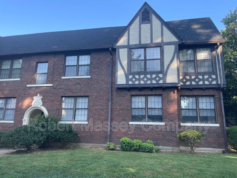 2121 Walnut Pl Unit 1, Louisville, KY 40205 Condo for Rent in