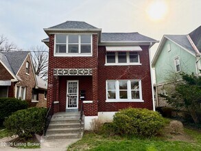 Building Photo - 729 S 39th St