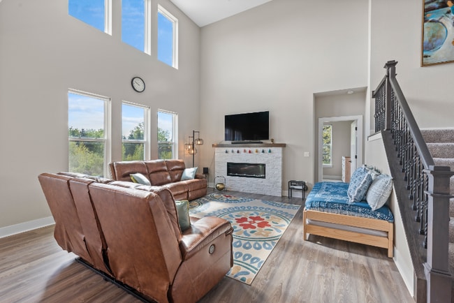 Foto del edificio - 160 Candleberry Ln