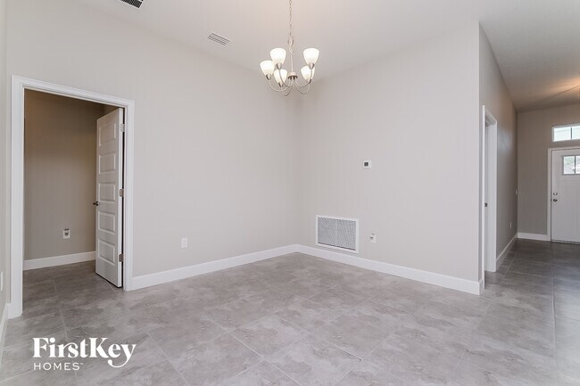 Foto del edificio - 14428 Potterton Cir