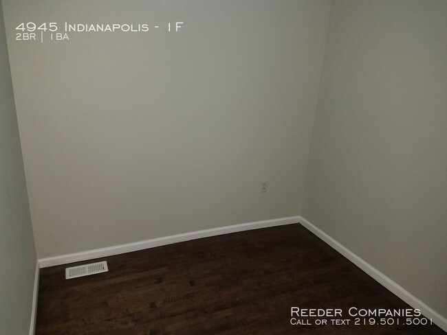 Building Photo - Stunning 1st floor, 2 bedroom apartment
