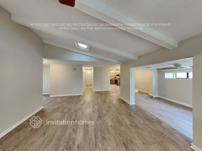 Foto del edificio - 1463 Oak Pl